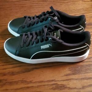 Women's Puma Sneakers